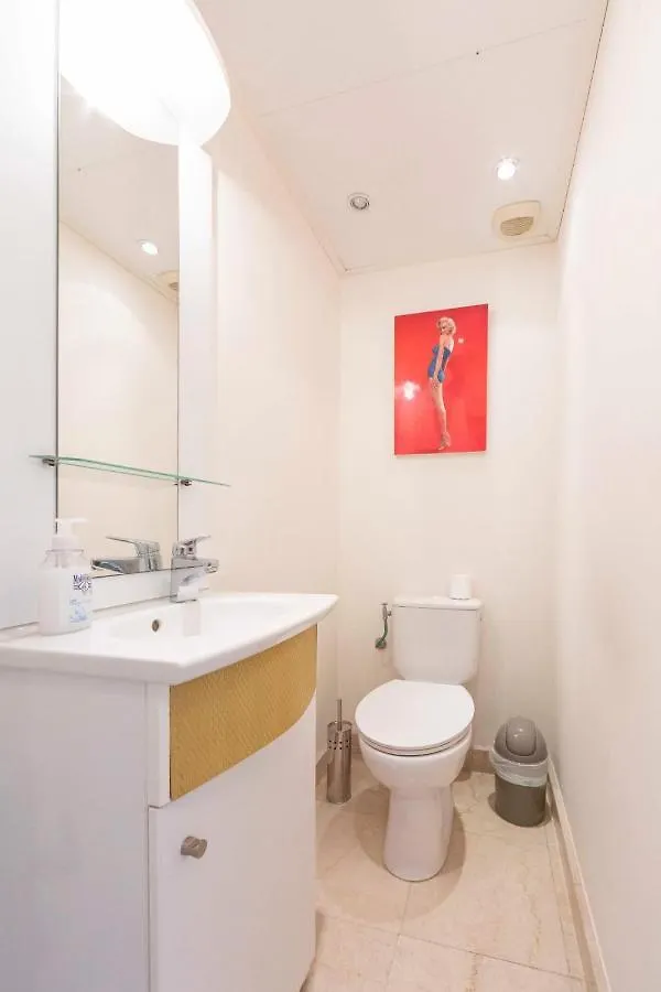 Apartment 2 Bedrooms2 Bathroomsdouble Terrace & Garden In Palm Beach Area Cannes