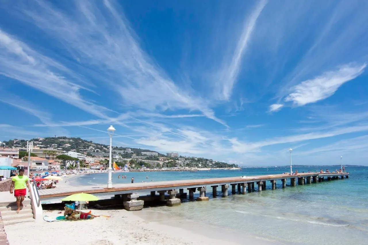 Apartment 2 Bedrooms2 Bathroomsdouble Terrace & Garden In Palm Beach Area Cannes 0*,  France